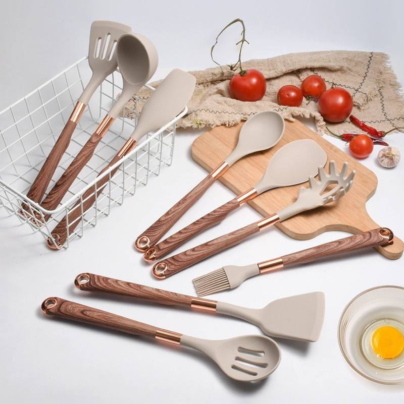 10 Pieces Kitchen Tools Set Wooden Handle