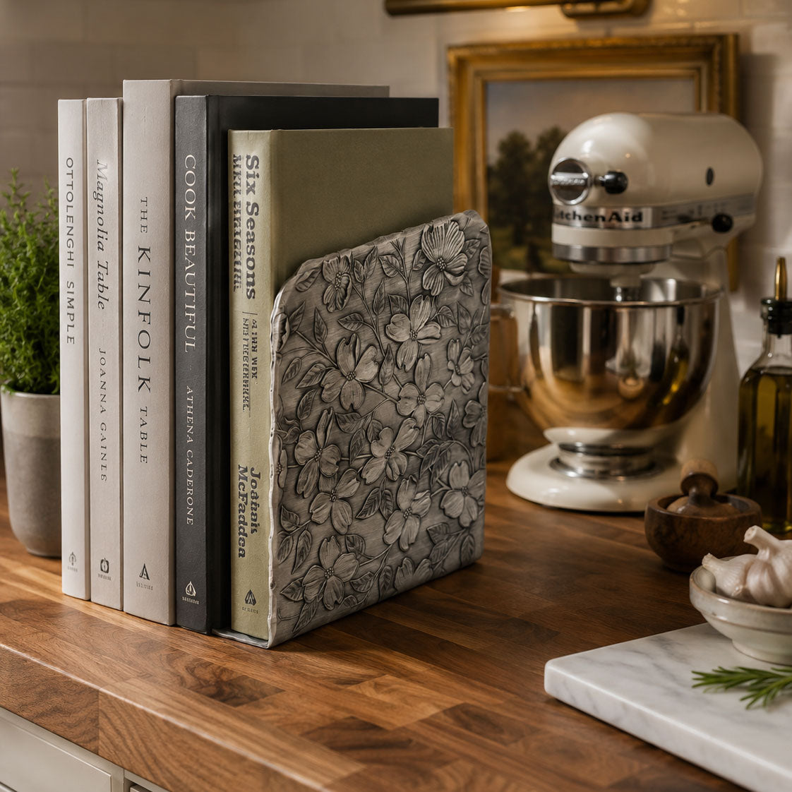 Dogwood Bookends Set