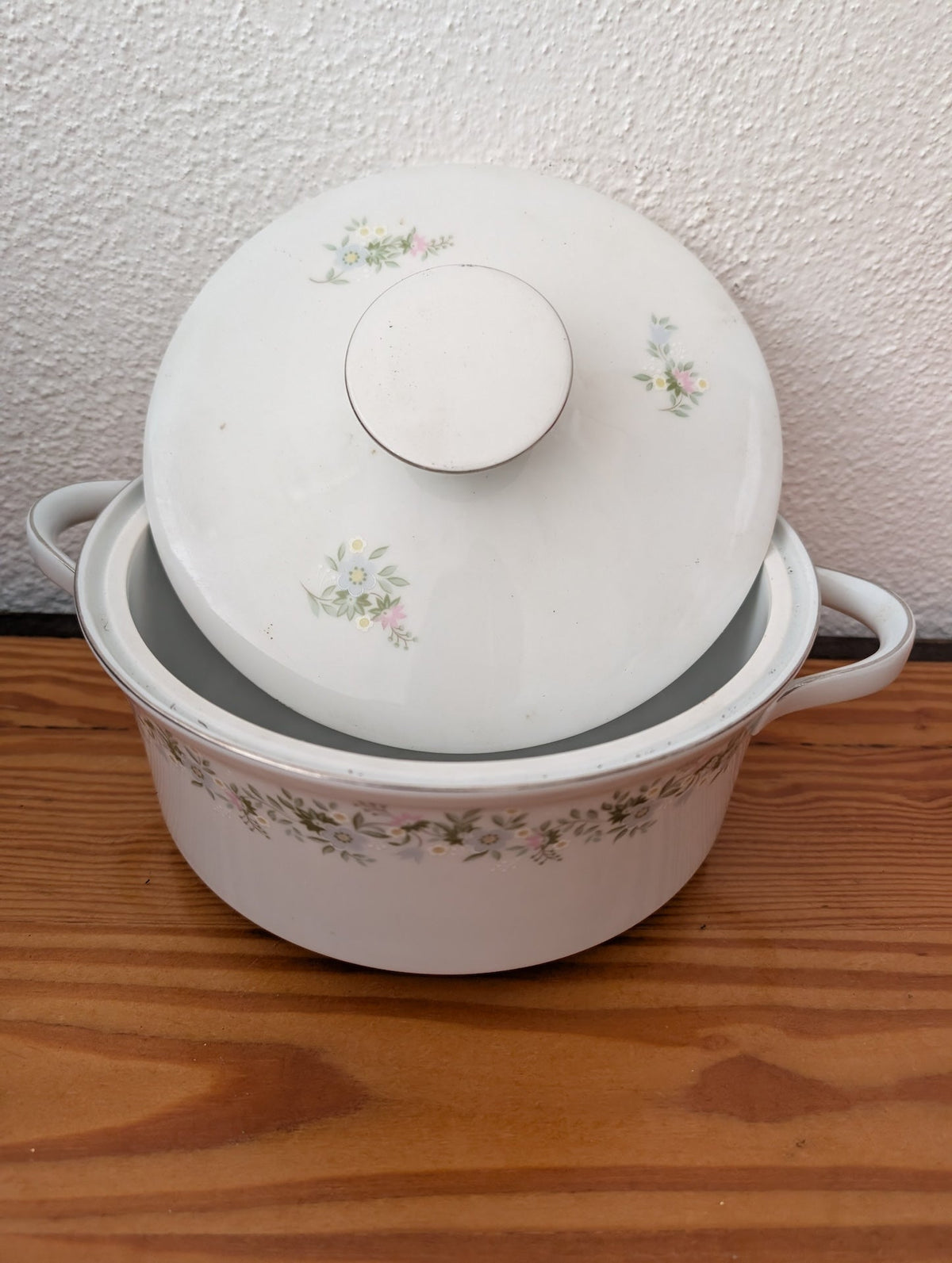 Floral Enamelware Pot