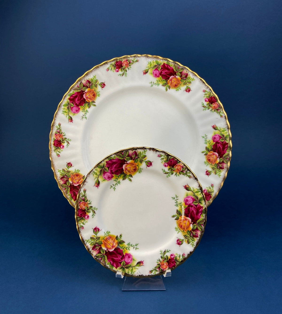 Royal Albert Serving Bowl: Old Country Roses Oval Dish