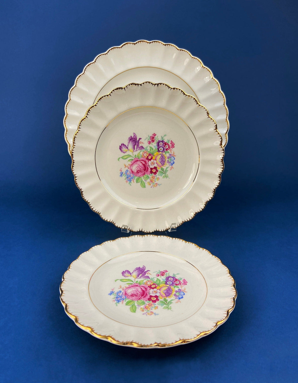 Vintage Dish Set. Leigh Wake by Leigh Potters