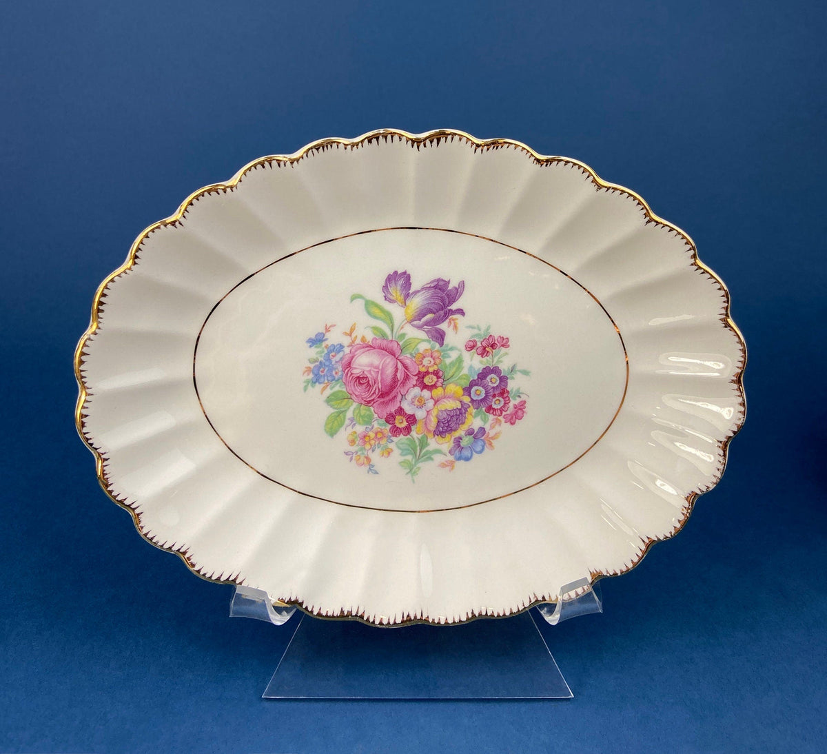 Vintage Dish Set. Leigh Wake by Leigh Potters